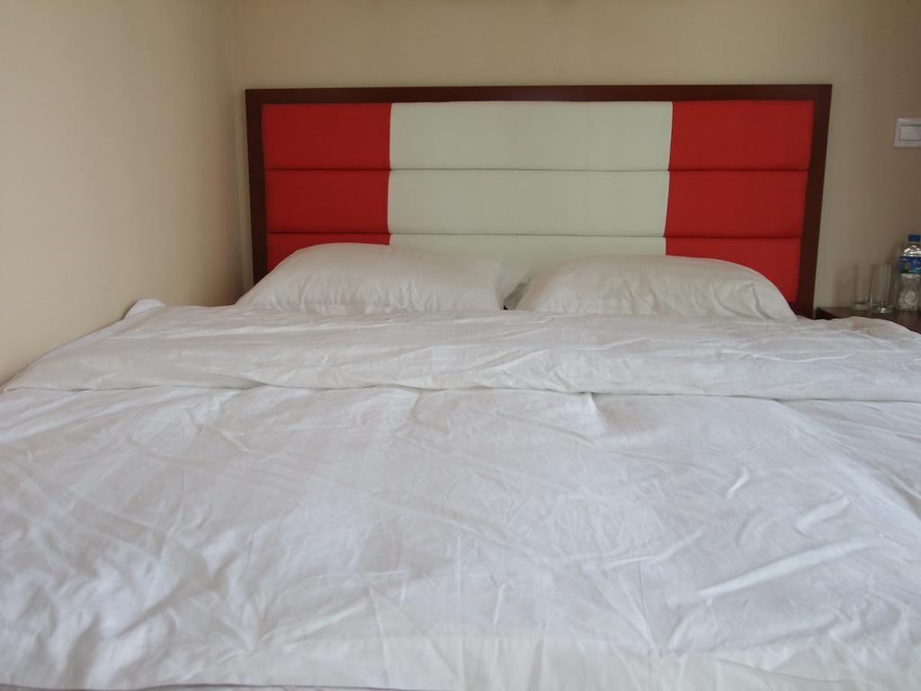 Chun Tian Hui Gu Holiday Hotel Kunming Habitación foto