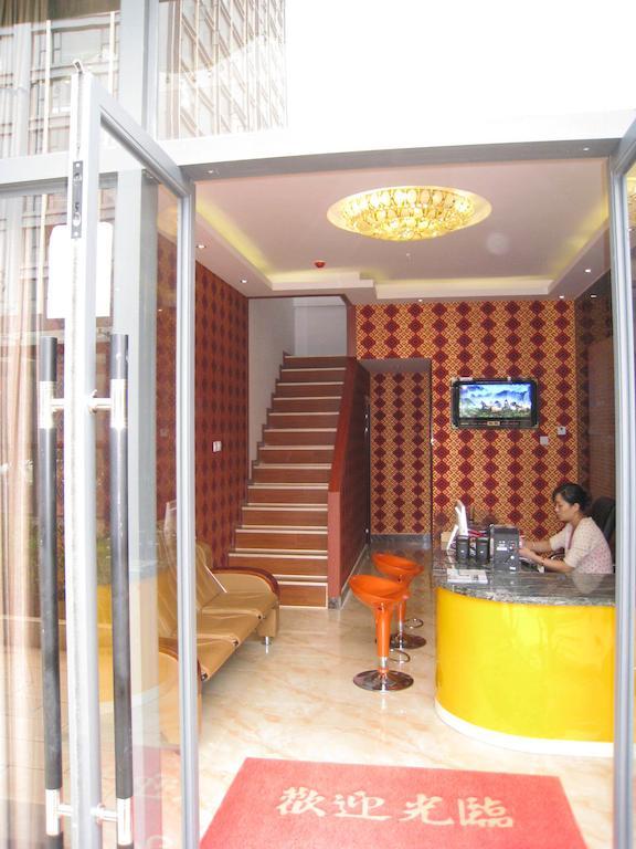 Chun Tian Hui Gu Holiday Hotel Kunming Exterior foto